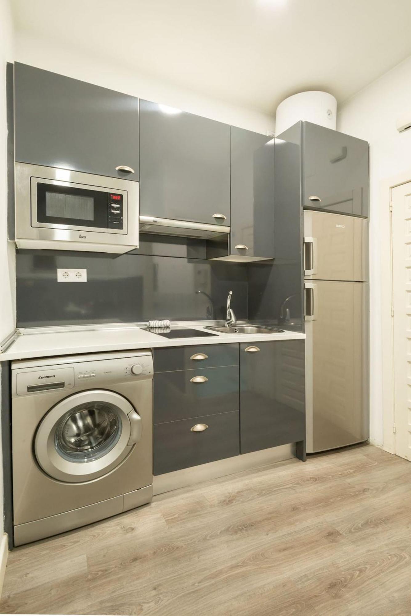 Apartamentos Day Madrid Plaza De Espana Centro Gran Via Sol Malasana 외부 사진