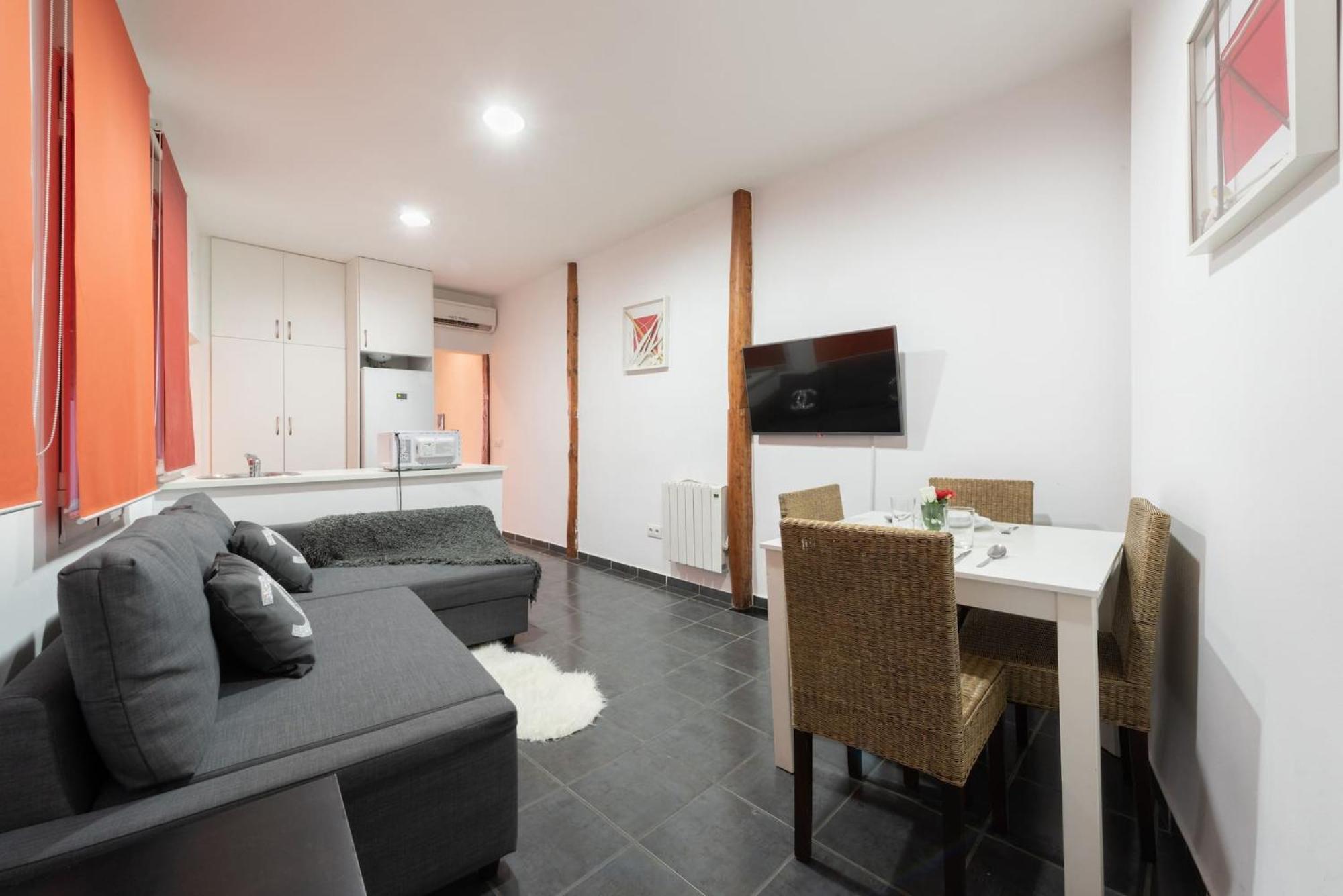Apartamentos Day Madrid Plaza De Espana Centro Gran Via Sol Malasana 외부 사진