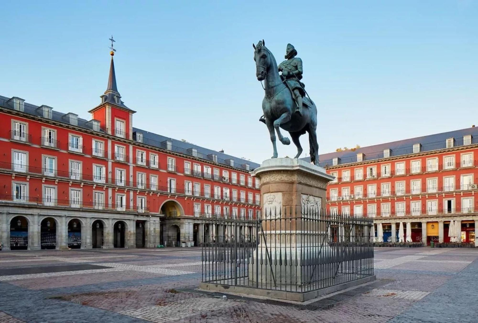 Apartamentos Day Madrid Plaza De Espana Centro Gran Via Sol Malasana 외부 사진