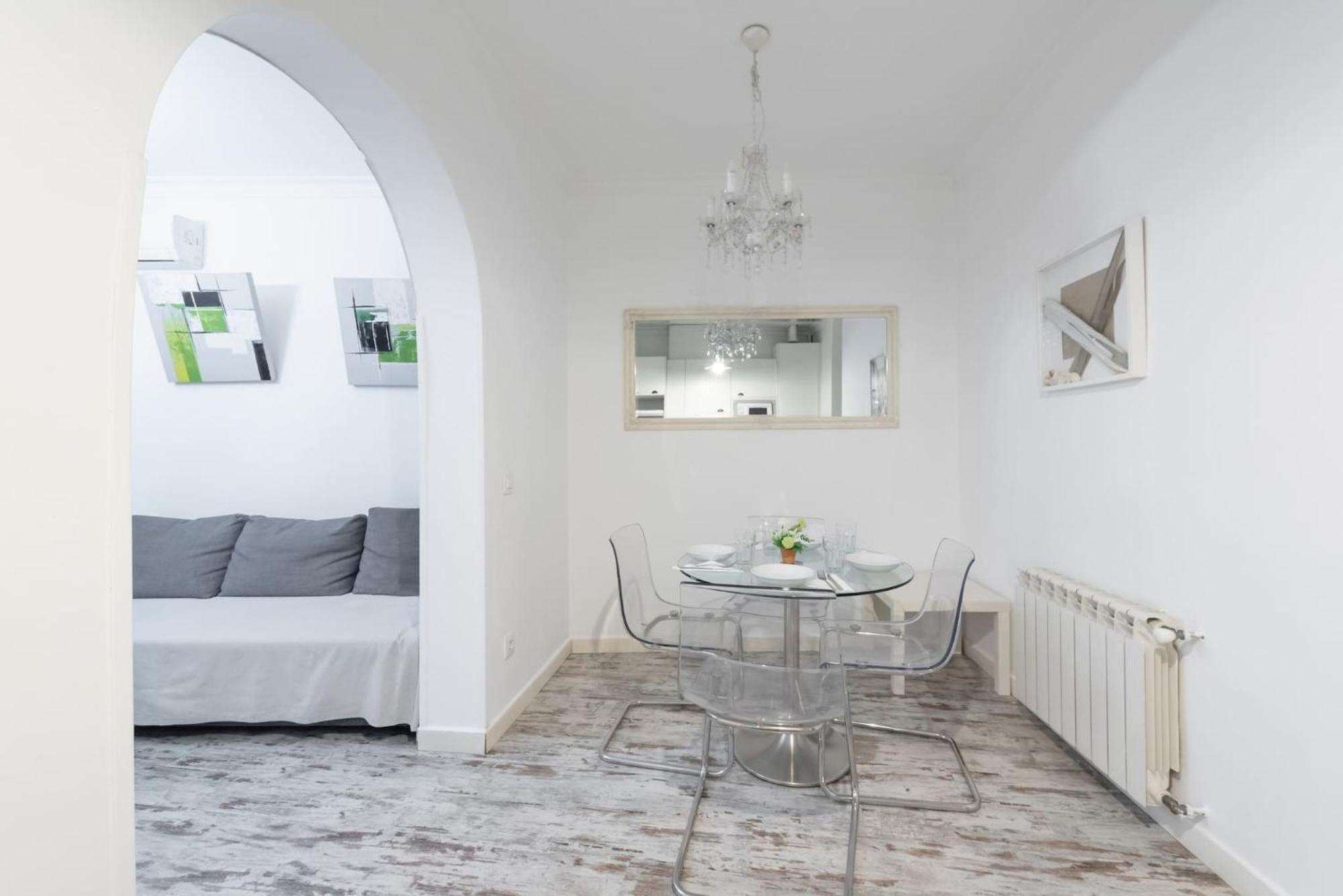 Apartamentos Day Madrid Plaza De Espana Centro Gran Via Sol Malasana 외부 사진