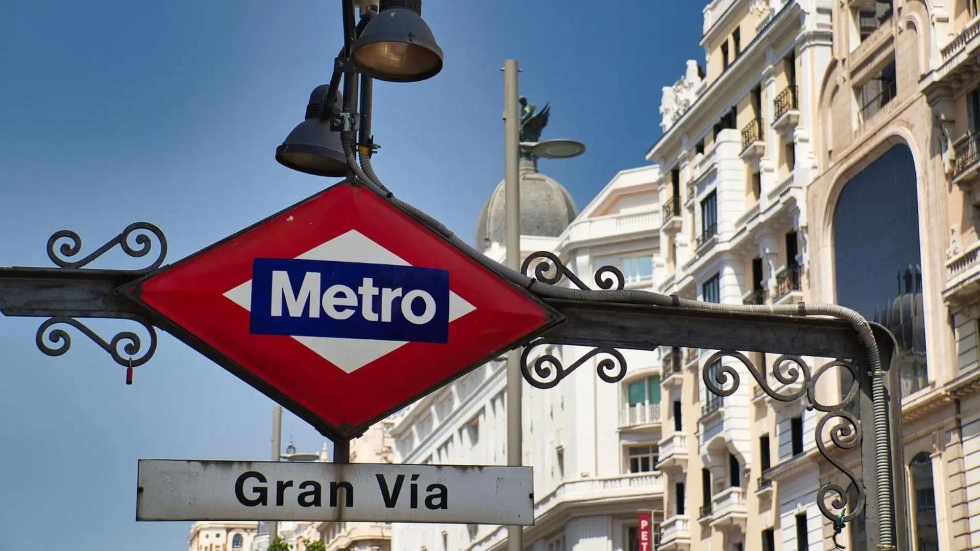 Apartamentos Day Madrid Plaza De Espana Centro Gran Via Sol Malasana 외부 사진