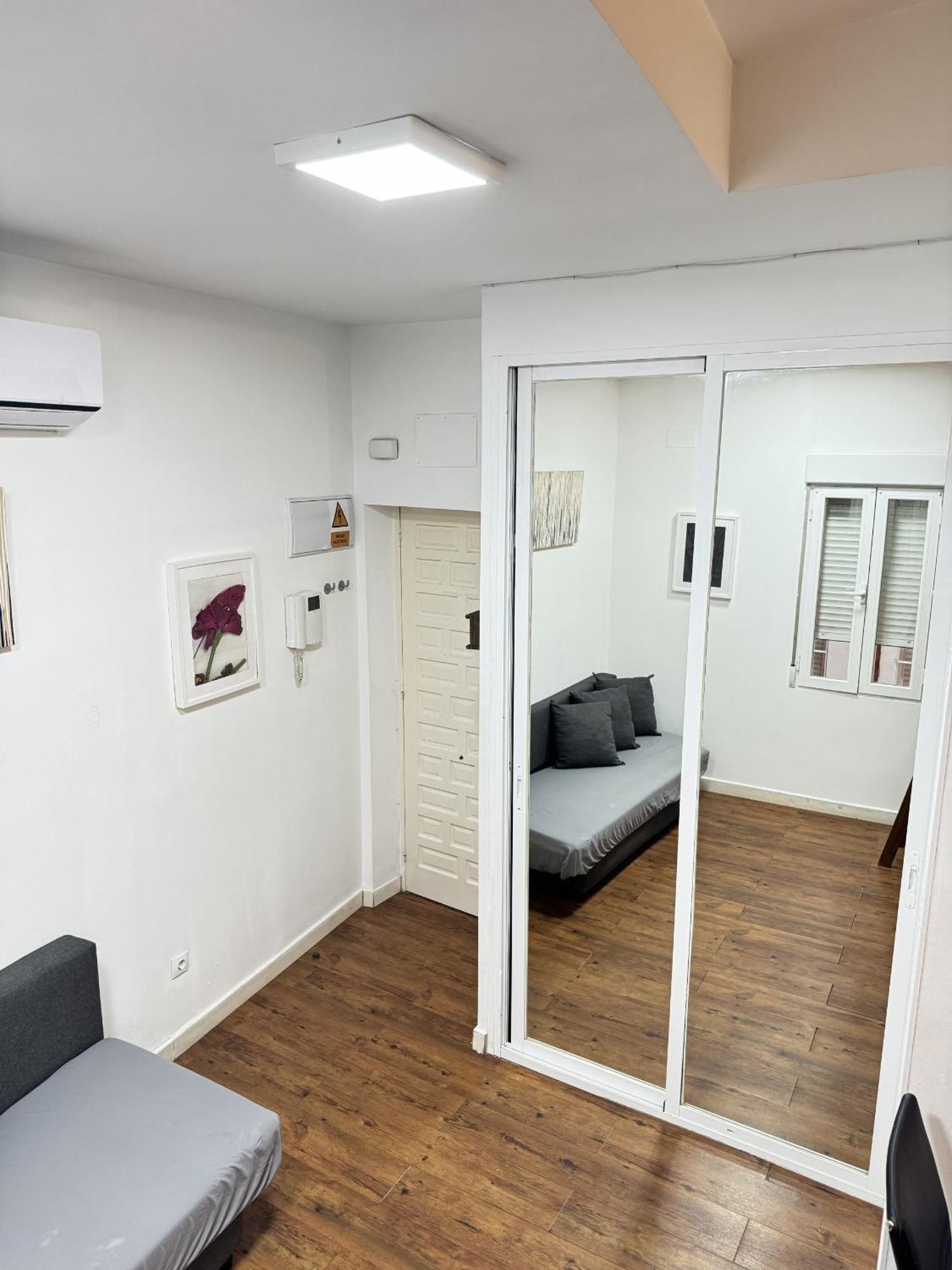 Apartamentos Day Madrid Plaza De Espana Centro Gran Via Sol Malasana 외부 사진